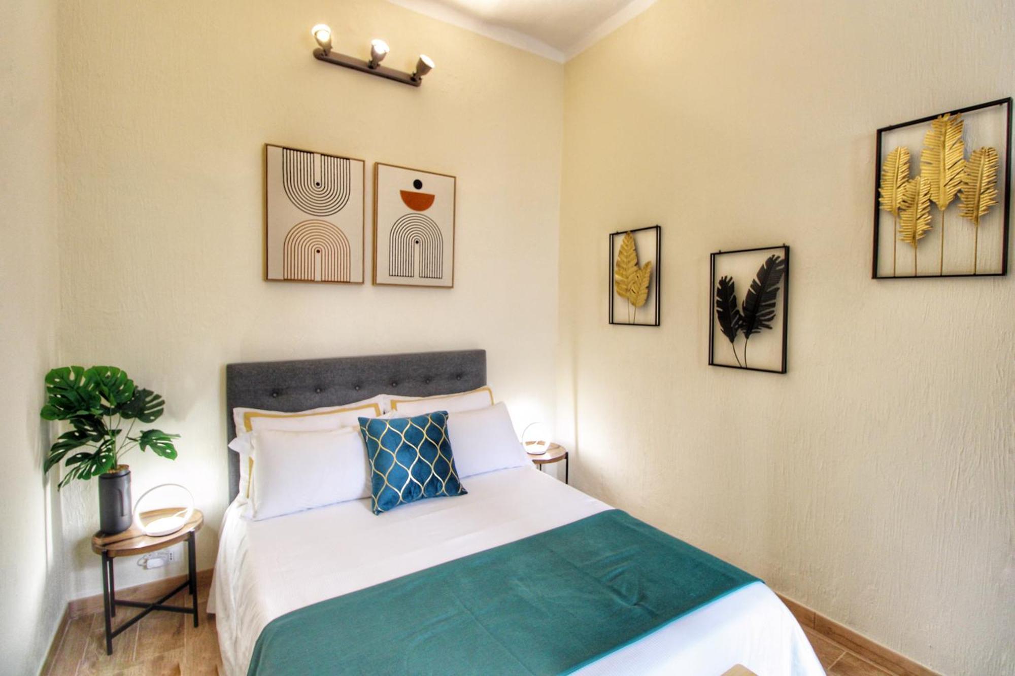 Lovely 2 Bedroom Apartment By Yourhost, Rome